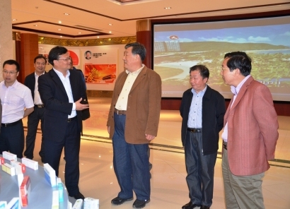 1430188288356077332.jpg 全國政協(xié)科教文衛(wèi)體委員會(huì)副主任陳曉光考察仁和集團(tuán) (1).jpg