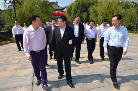 江西省副省長劉昌林視察仁和集團 (1).jpg